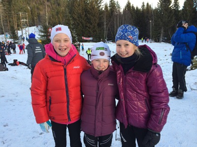 Fornyde 12-rsjenter; Maren (3.), Sofie (8.) og Mathilde (15.)